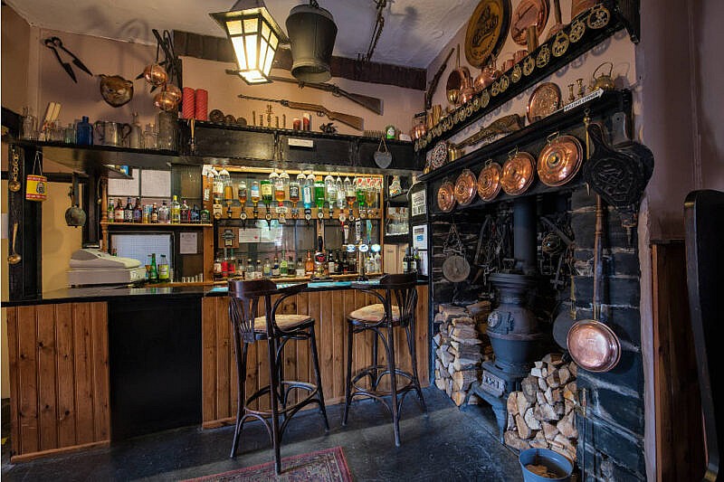 Elen's Castle Hotel Car Park