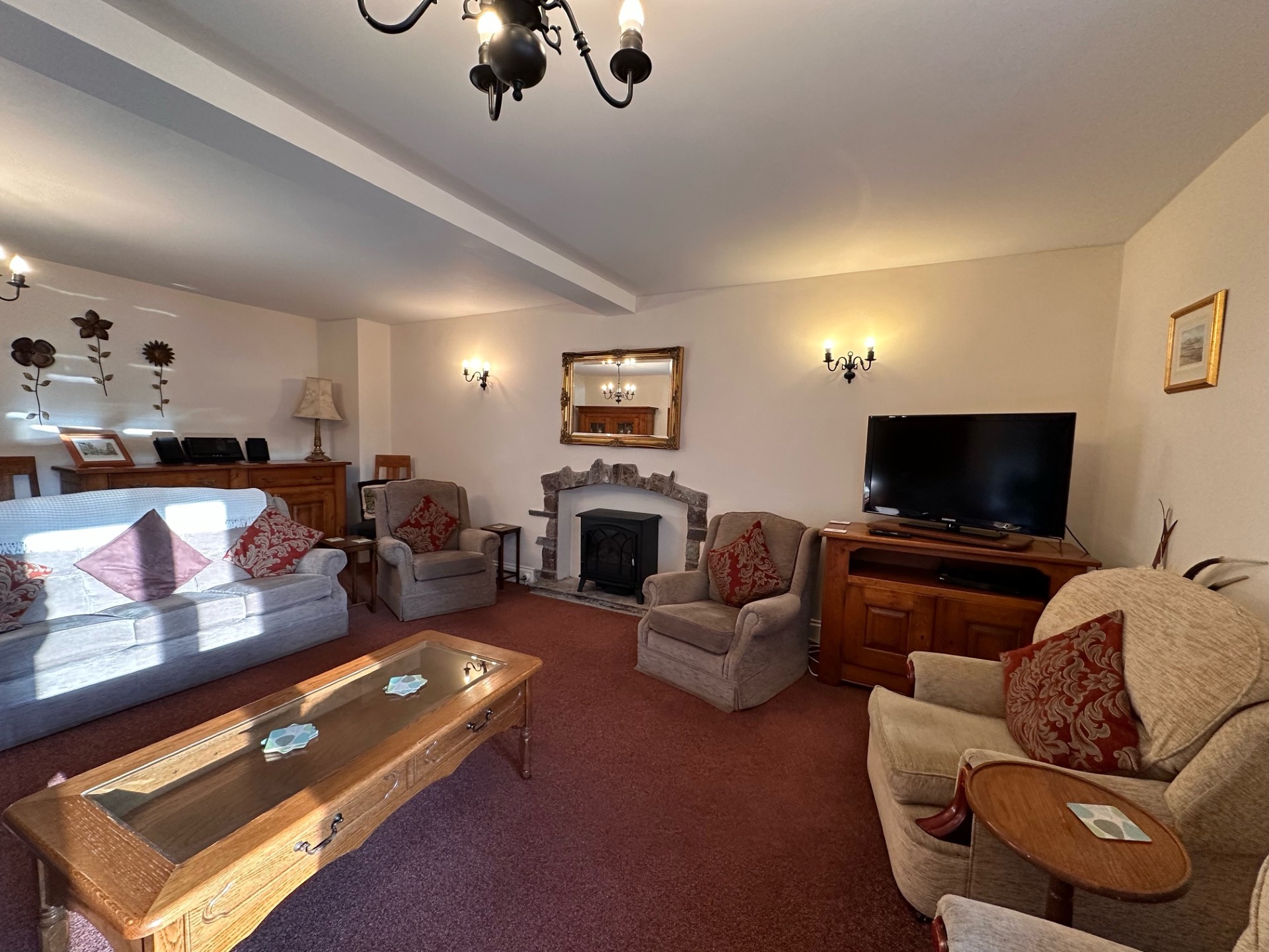 Canal Bridge Holiday Accommodation