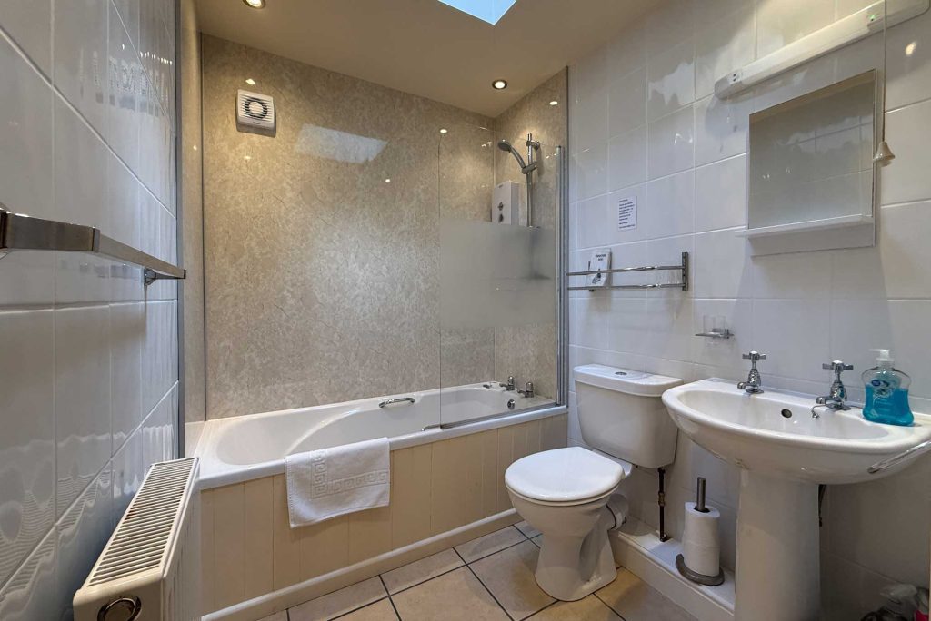 West Lodge & East Lodge