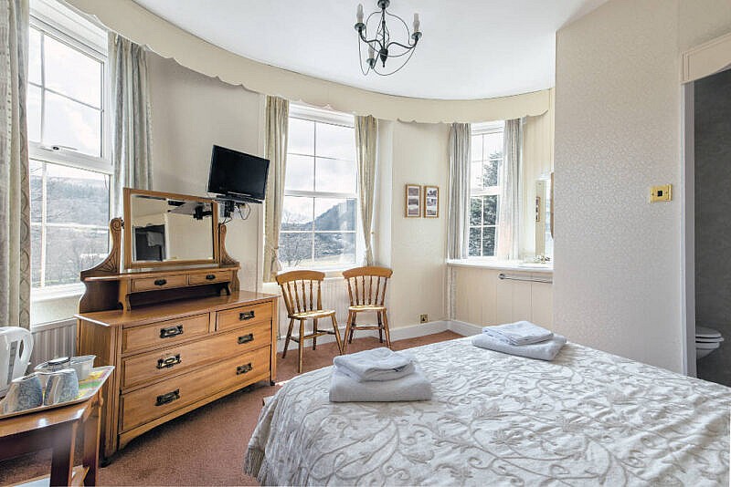 Elen's Castle Hotel and Restaurant