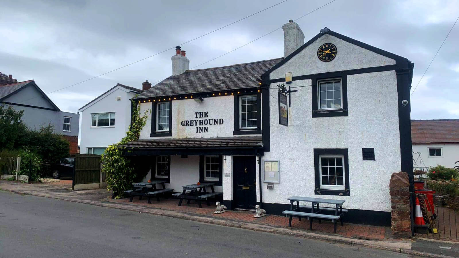 Greyhound Inn