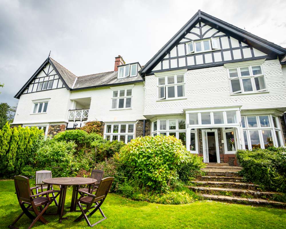 Lindeth Howe Country House Hotel & Restaurant