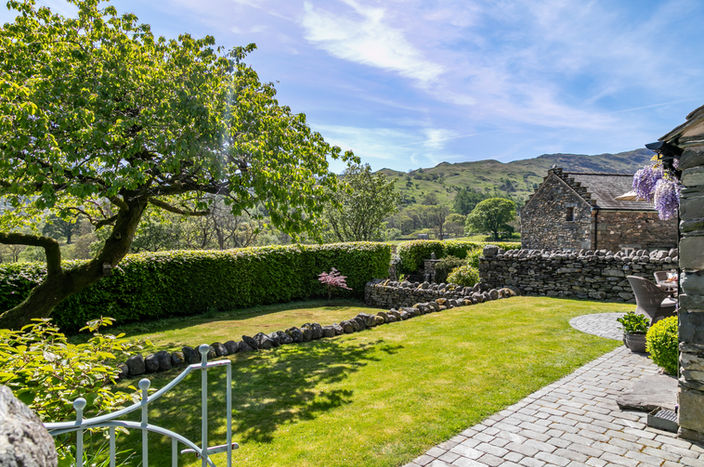 Stone Cottage / Hares Garth