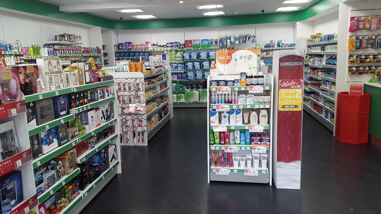 FFERYLLFA HE LEWIS PHARMACY
