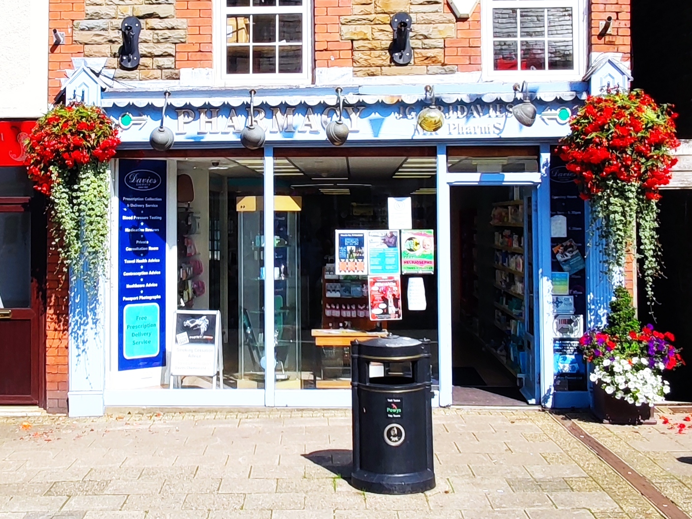 JG & RJ DAVIES CHEMISTS