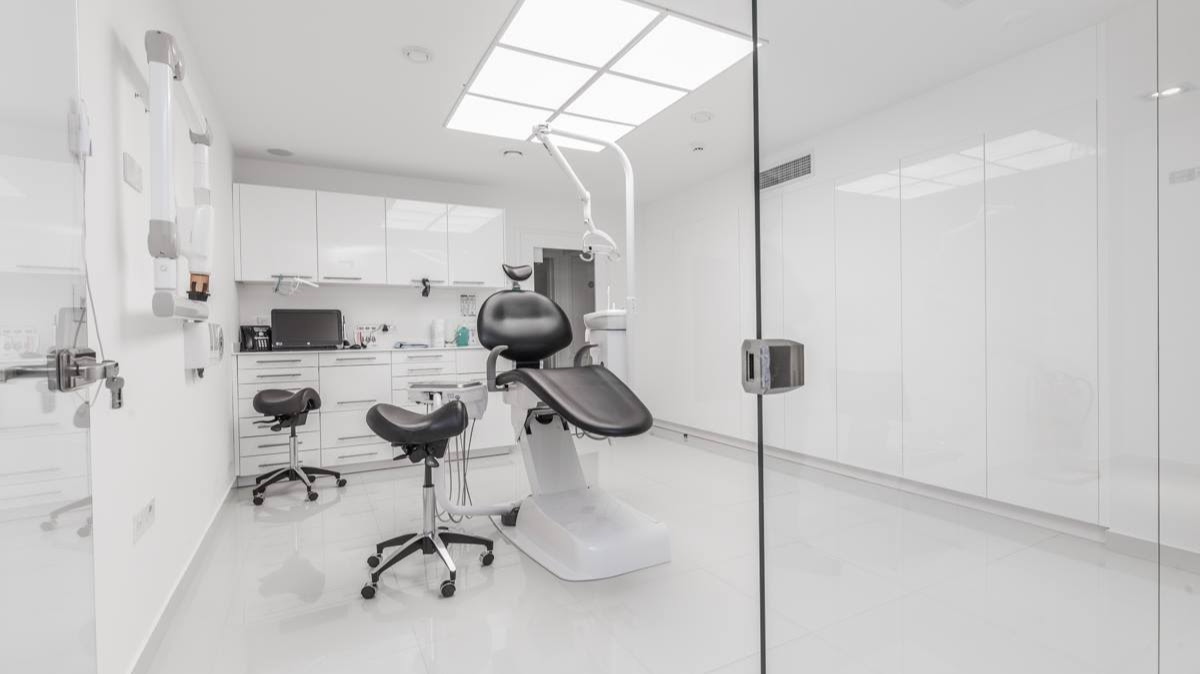 LIVERPOOL GARDENS (DENTAL SURGERY)