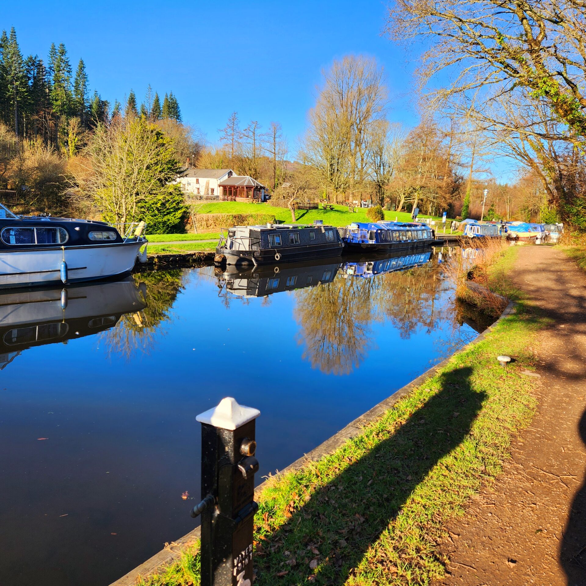 Drifters Canal Boats - Goytre Wharf photo
