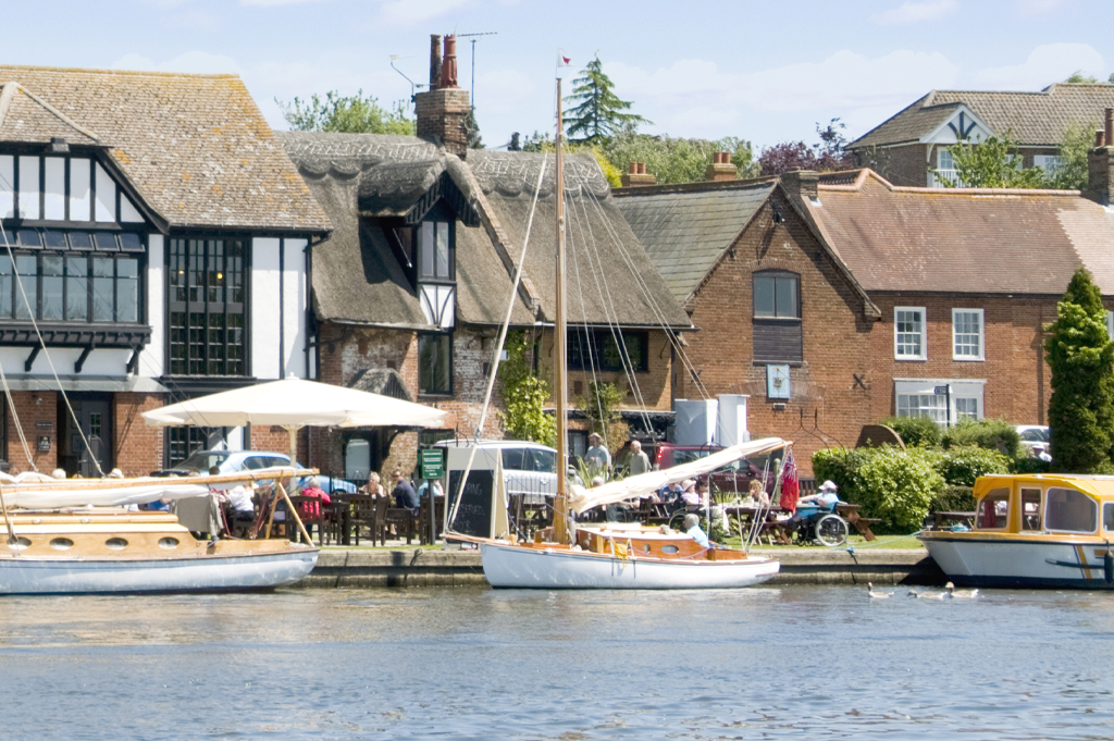 Richardson's Boating Holidays photo