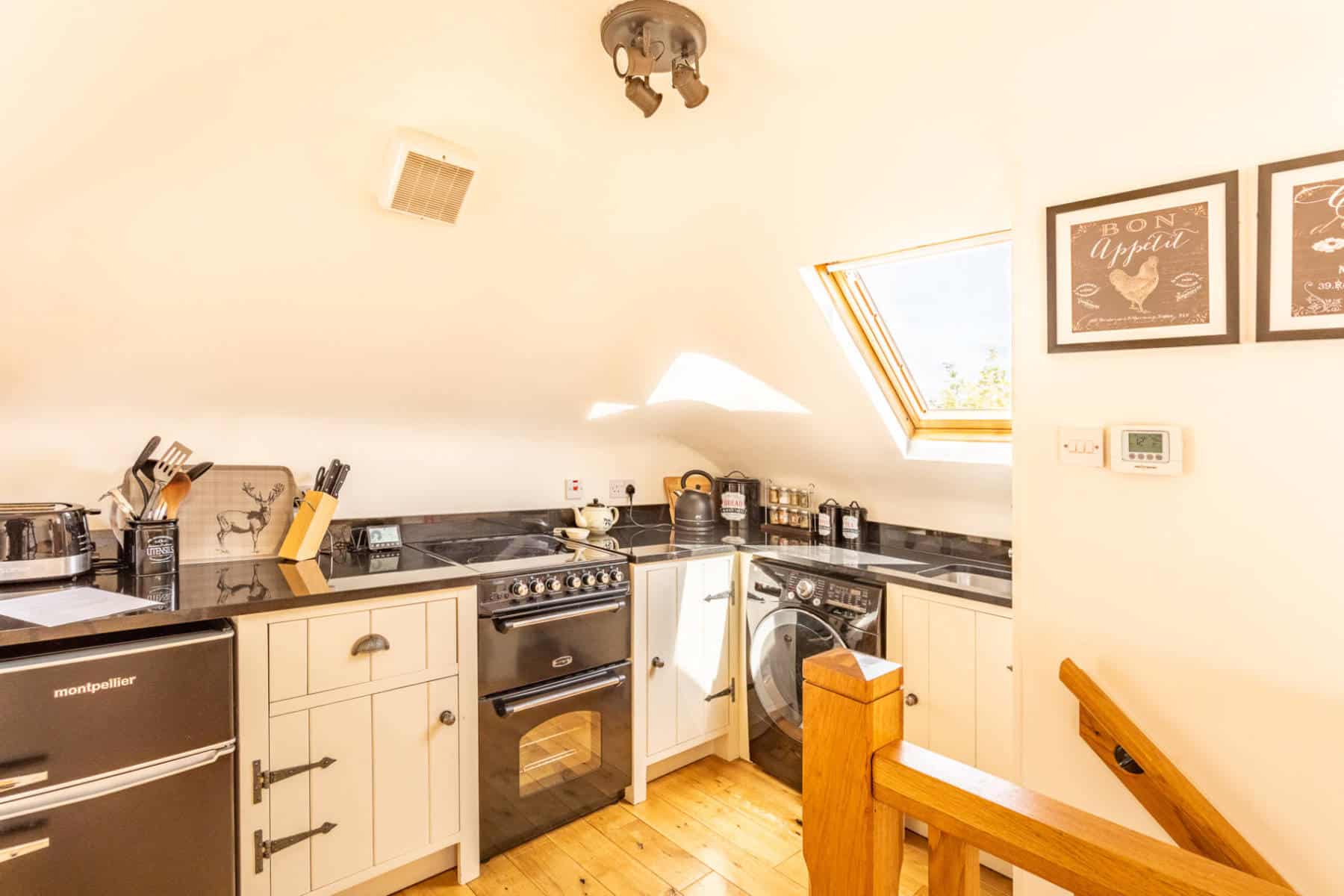 Lakeview Cottages photo