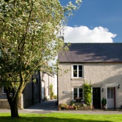 Candlelight Cottage photo