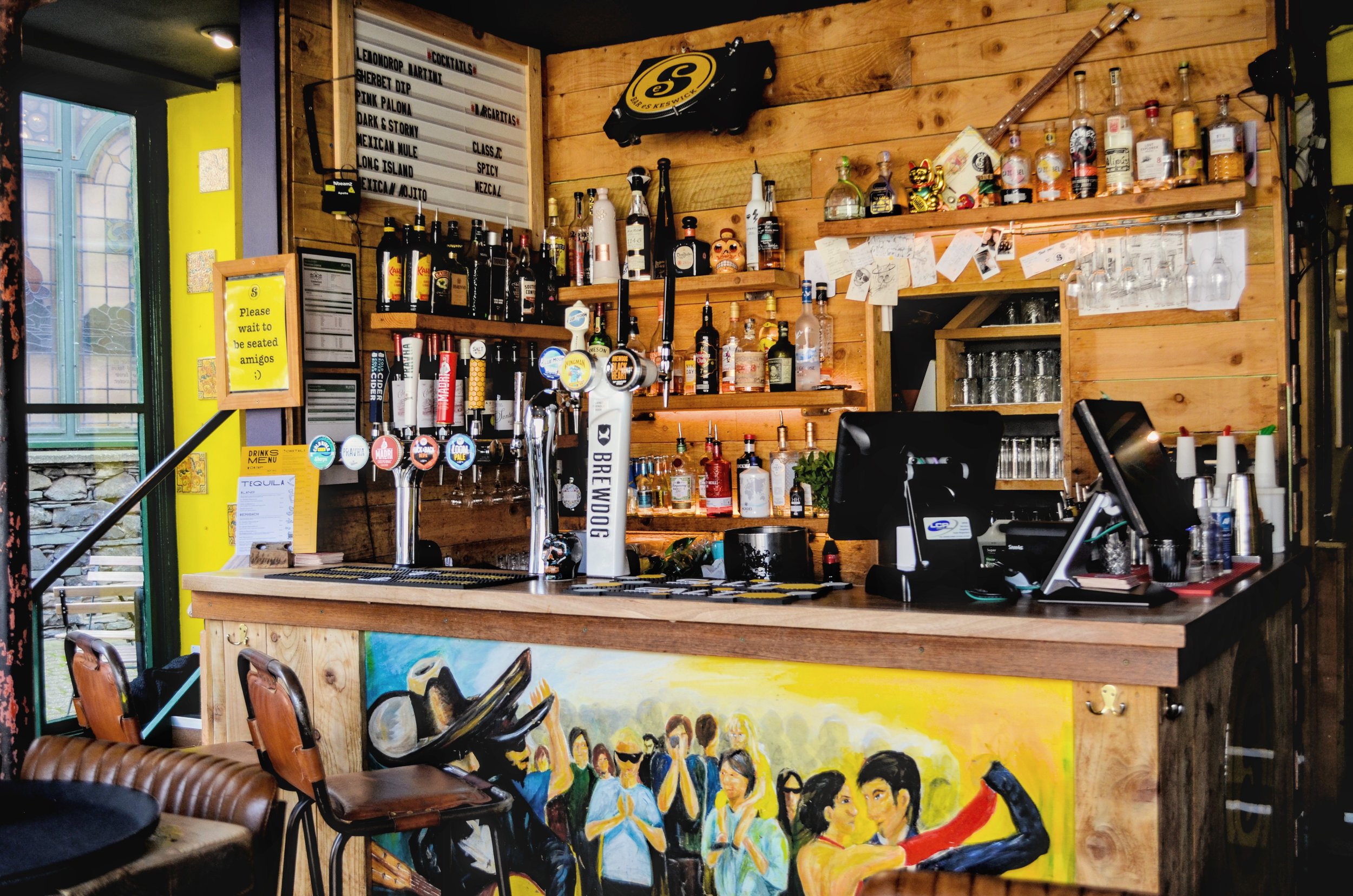 Bar eS photo