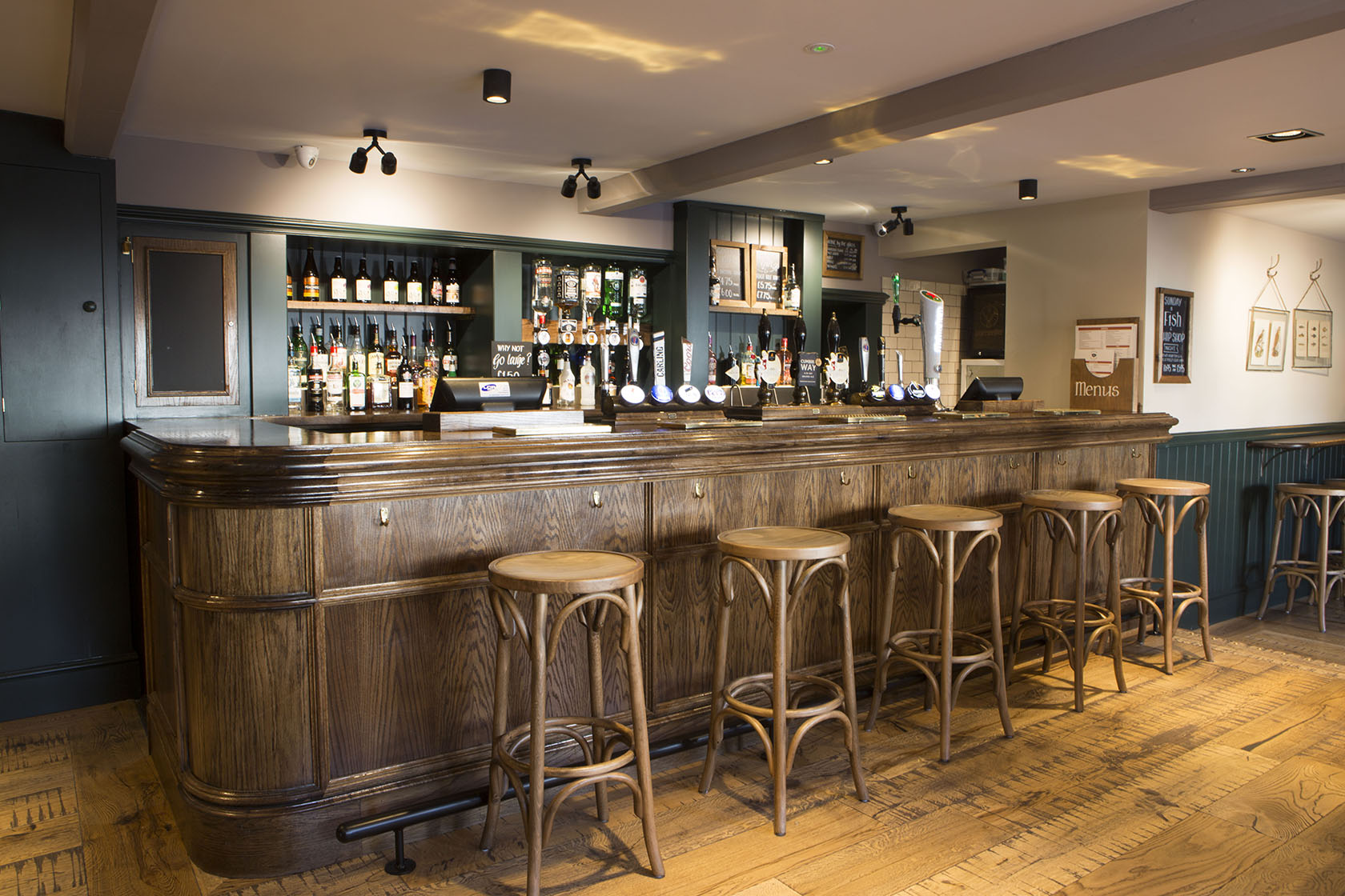 Crown & Cushion Inn photo