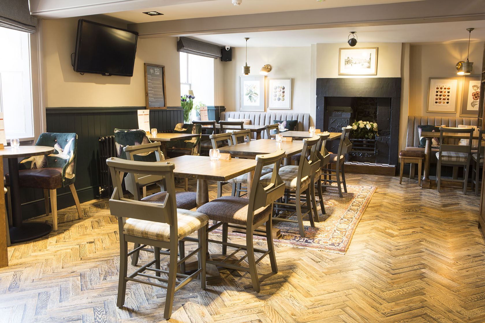 Crown & Cushion Inn photo