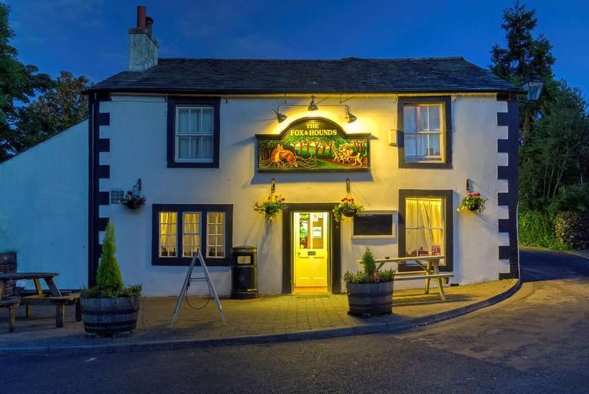 Fox & Hounds Inn photo
