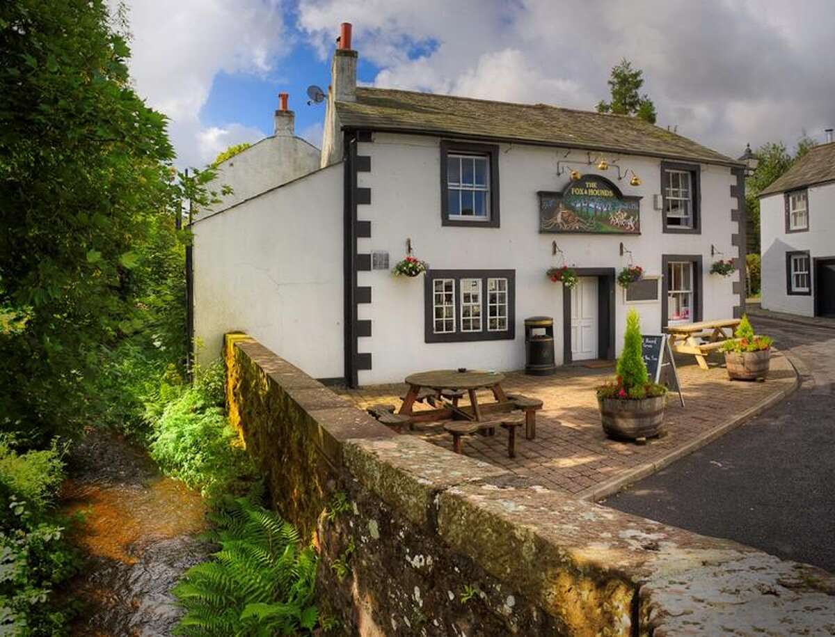 Fox & Hounds Inn photo