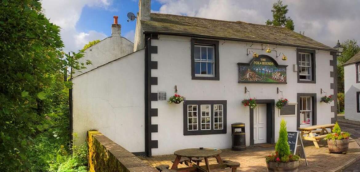 Fox & Hounds Inn photo