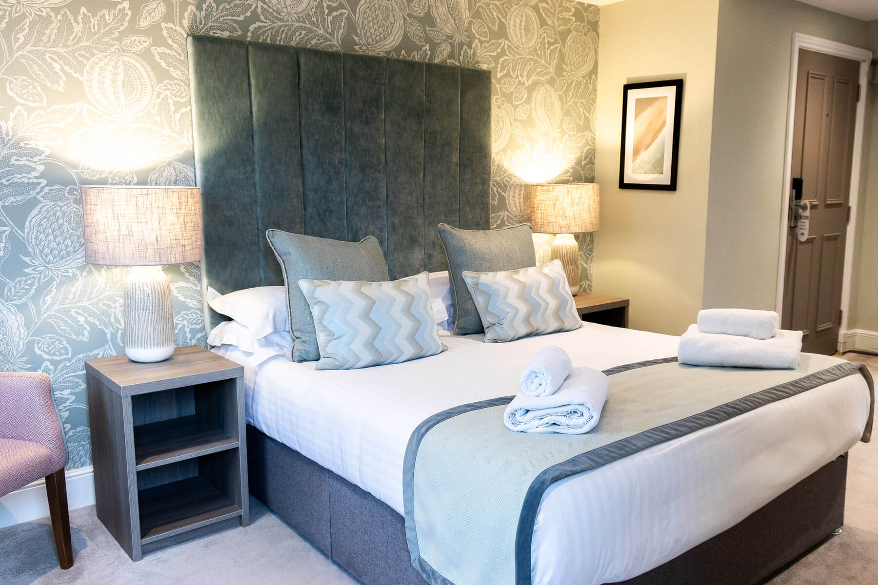 Crown Hotel photo