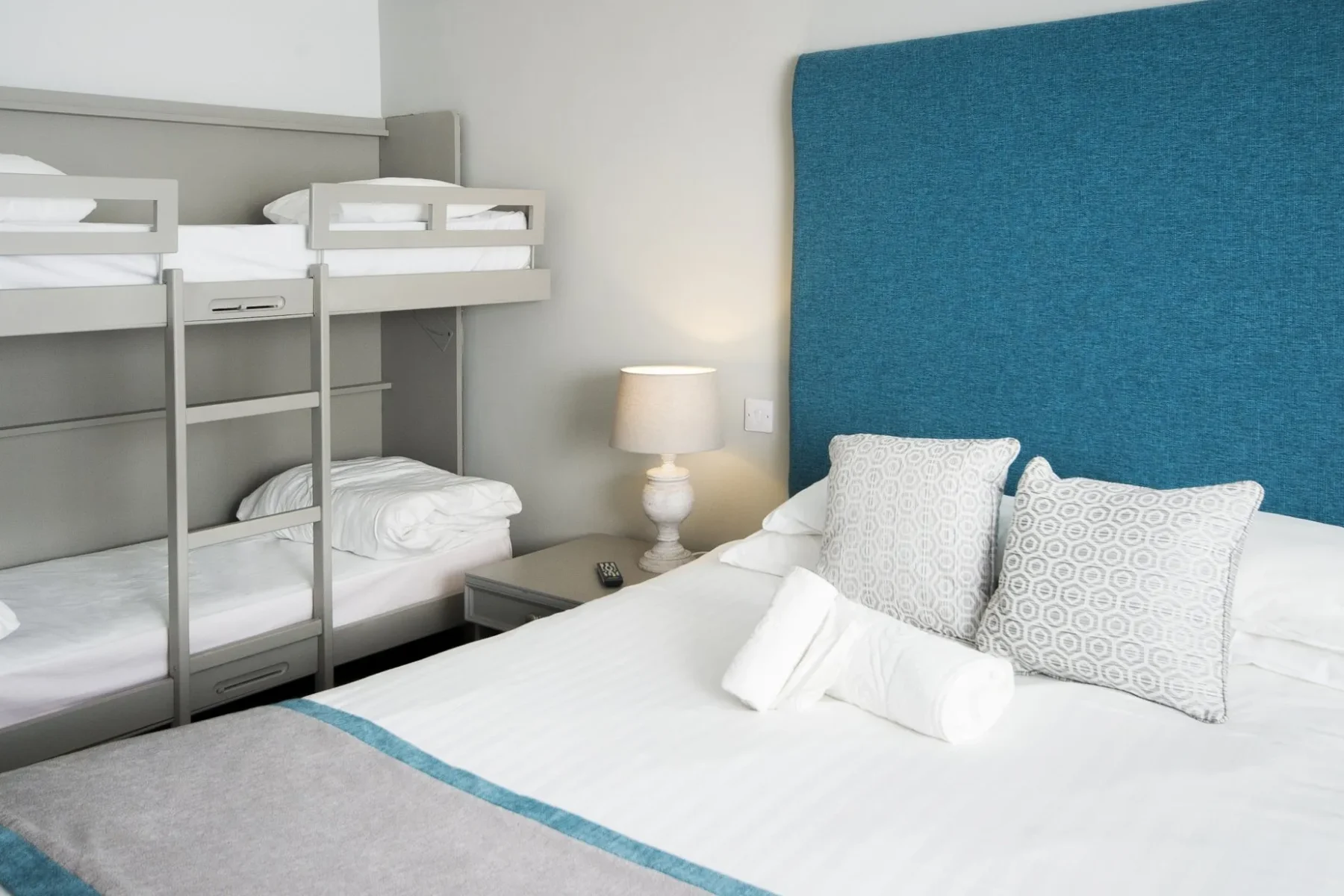 Crown Hotel photo