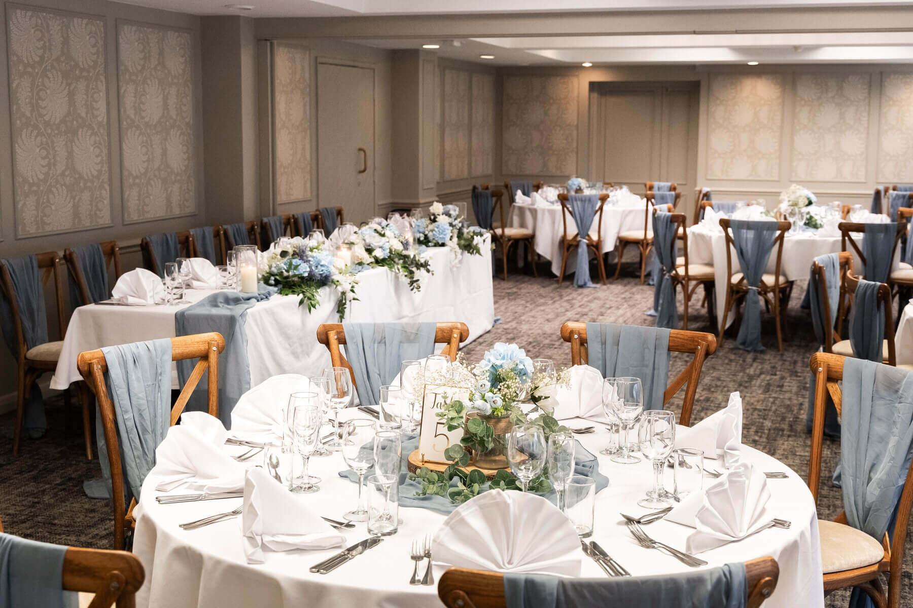 Crown Hotel photo