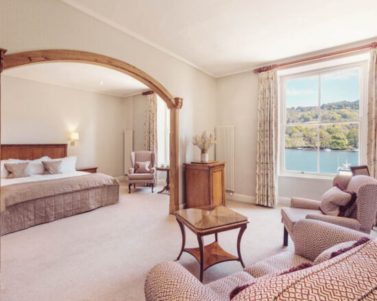 Lakeside Hotel photo
