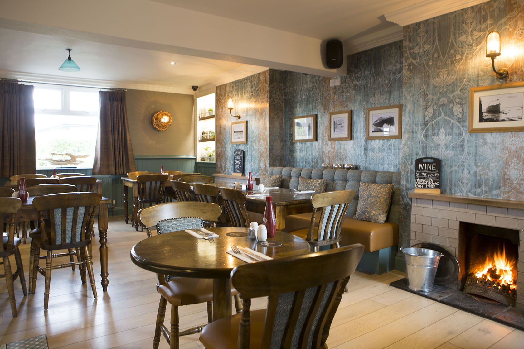 Crown Hotel photo