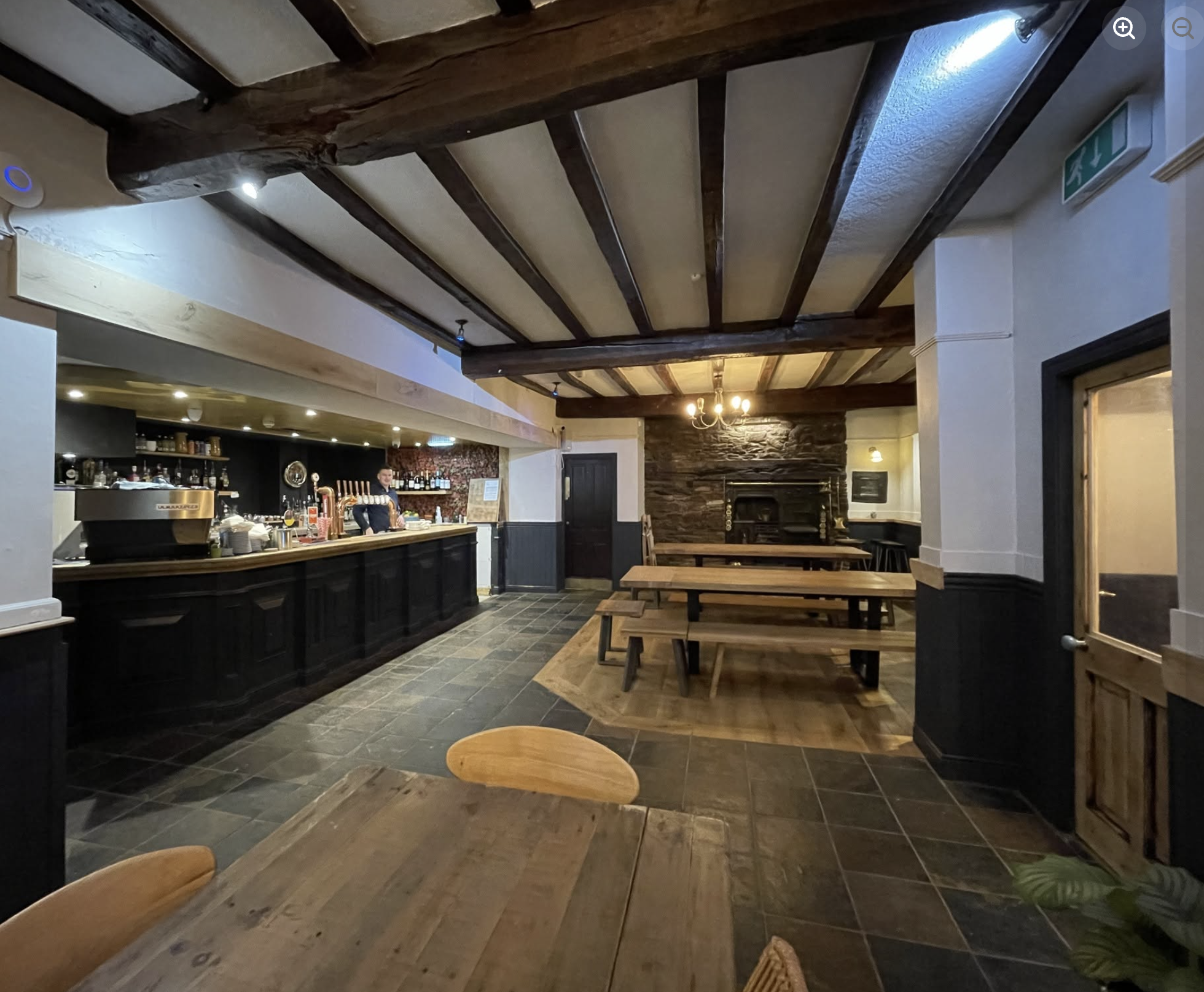 98 Highgate (formerly the New Inn) photo