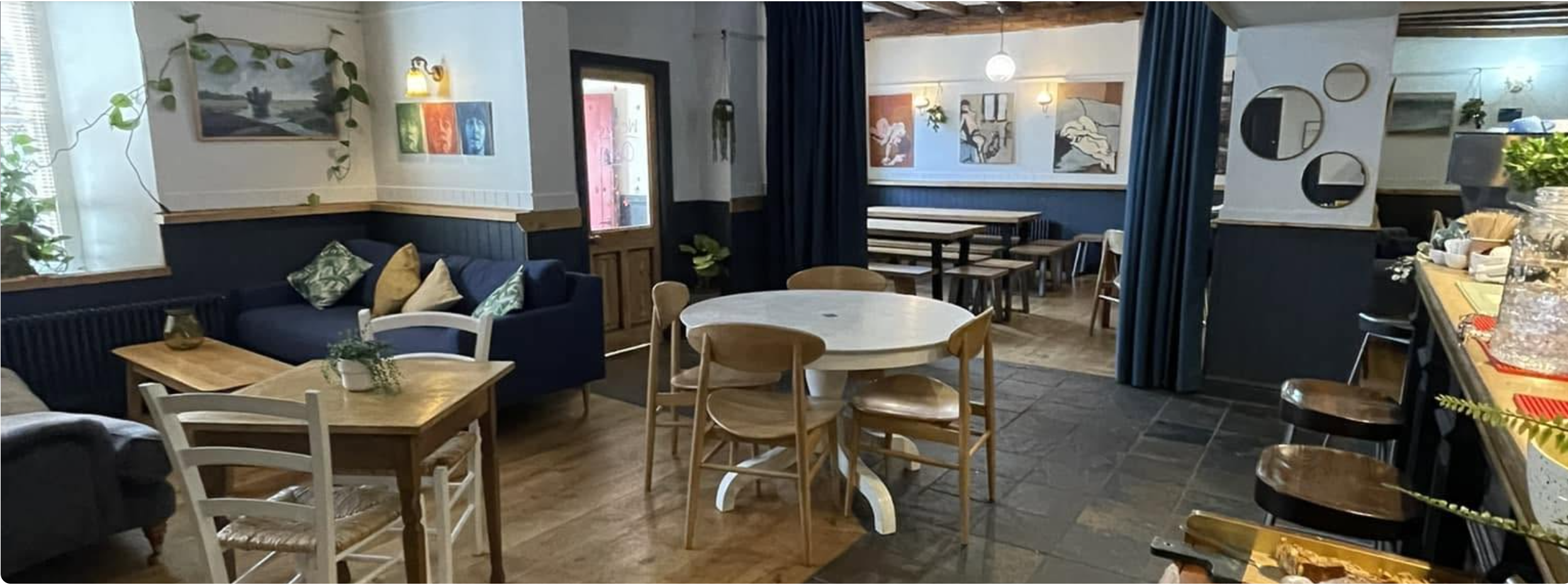 98 Highgate (formerly the New Inn) photo