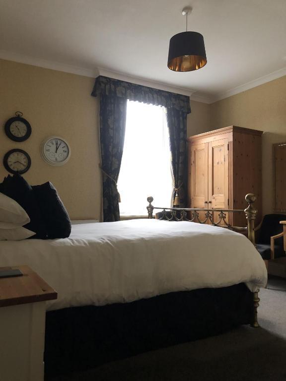 Glendale Guest House photo
