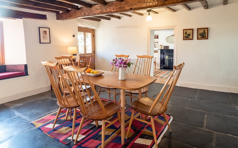 Wayside (& Whiskey Barn) Guest Accommodation photo