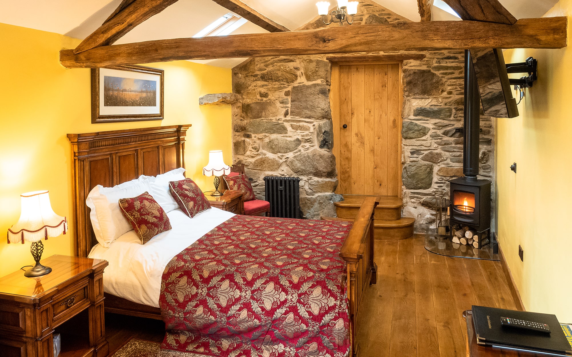 Wayside (& Whiskey Barn) Guest Accommodation photo