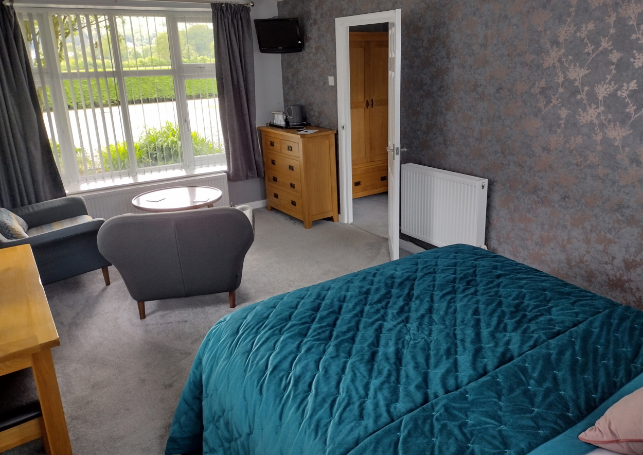 Apartments At Bluebird Lodge photo