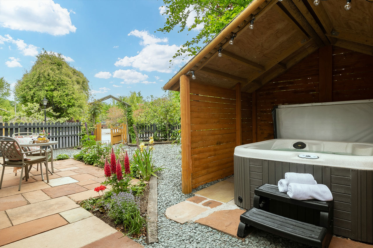 Dandelion and Hoglet Cottages photo