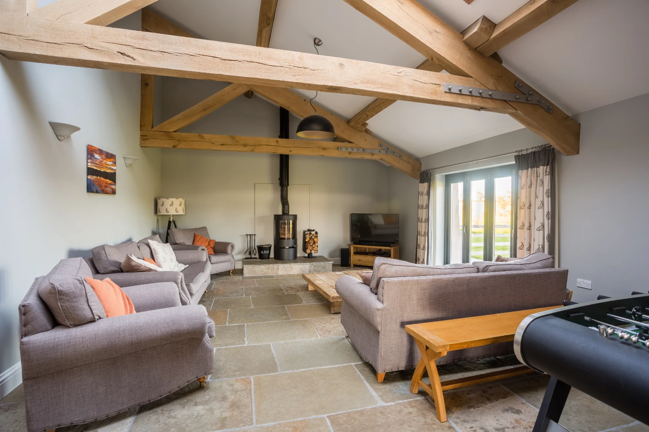 Low Ploughlands photo