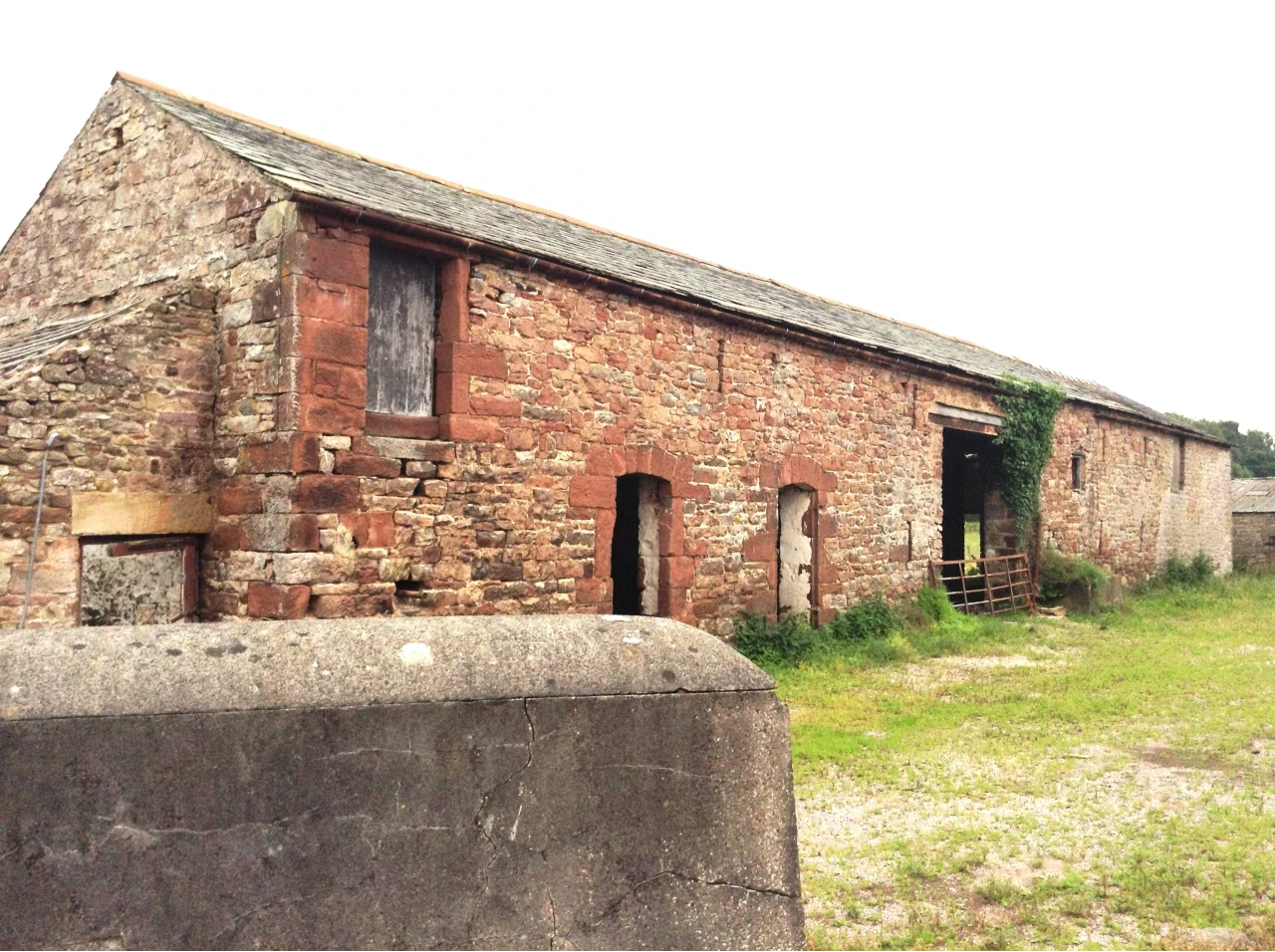 Low Ploughlands photo