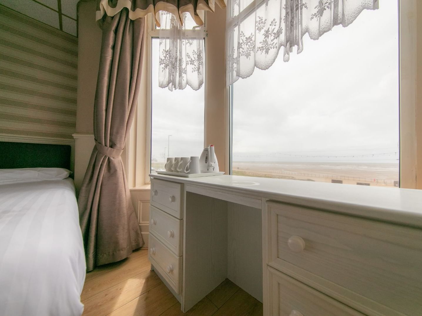The Lyndene Hotel Blackpool photo